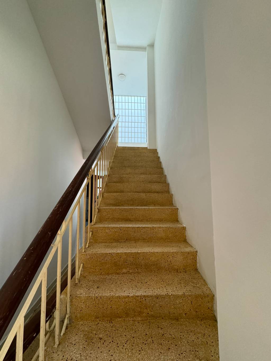 Bán Nhà 1 Trệt 4 Lầu Mặt Tiền LÊ HỒNG PHONG - Phường 7 - Vũng Tàu. - DT: 93M  (6 x 15.5)M - ĐB - Giá: 19 Tỷ TL