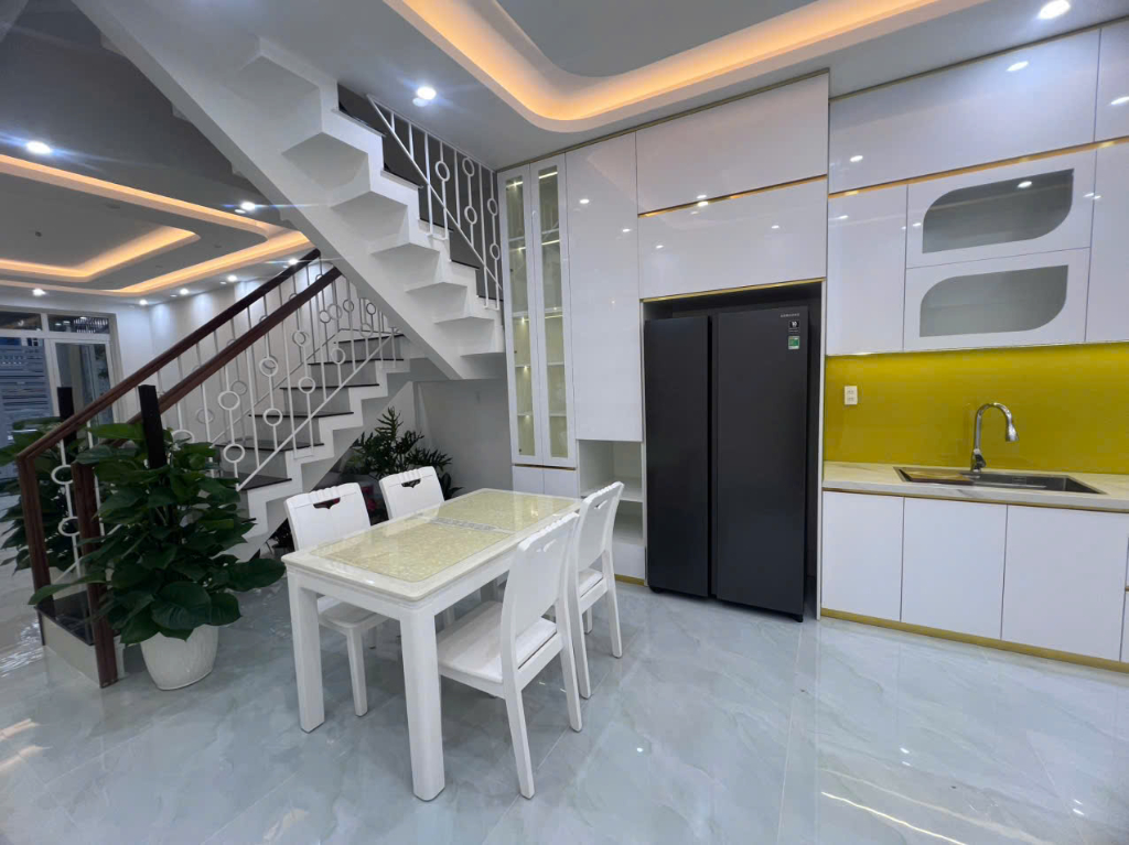 CHO THUÊ NHÀ MẶT TIỀN NGUYỄN THIỆN THUẬT – P. THẮNG NHẤT, VŨNG TÀU - GIÁ 14 TRIỆU/THÁNG