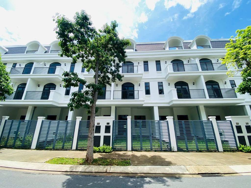 Bán BIỆT THỰ (CĂN GÓC) Trục Chính 21M KDC LAVIDA, Phường 12 - 222M2 (11.5x20)M - ĐB - Giá: 24 Tỷ