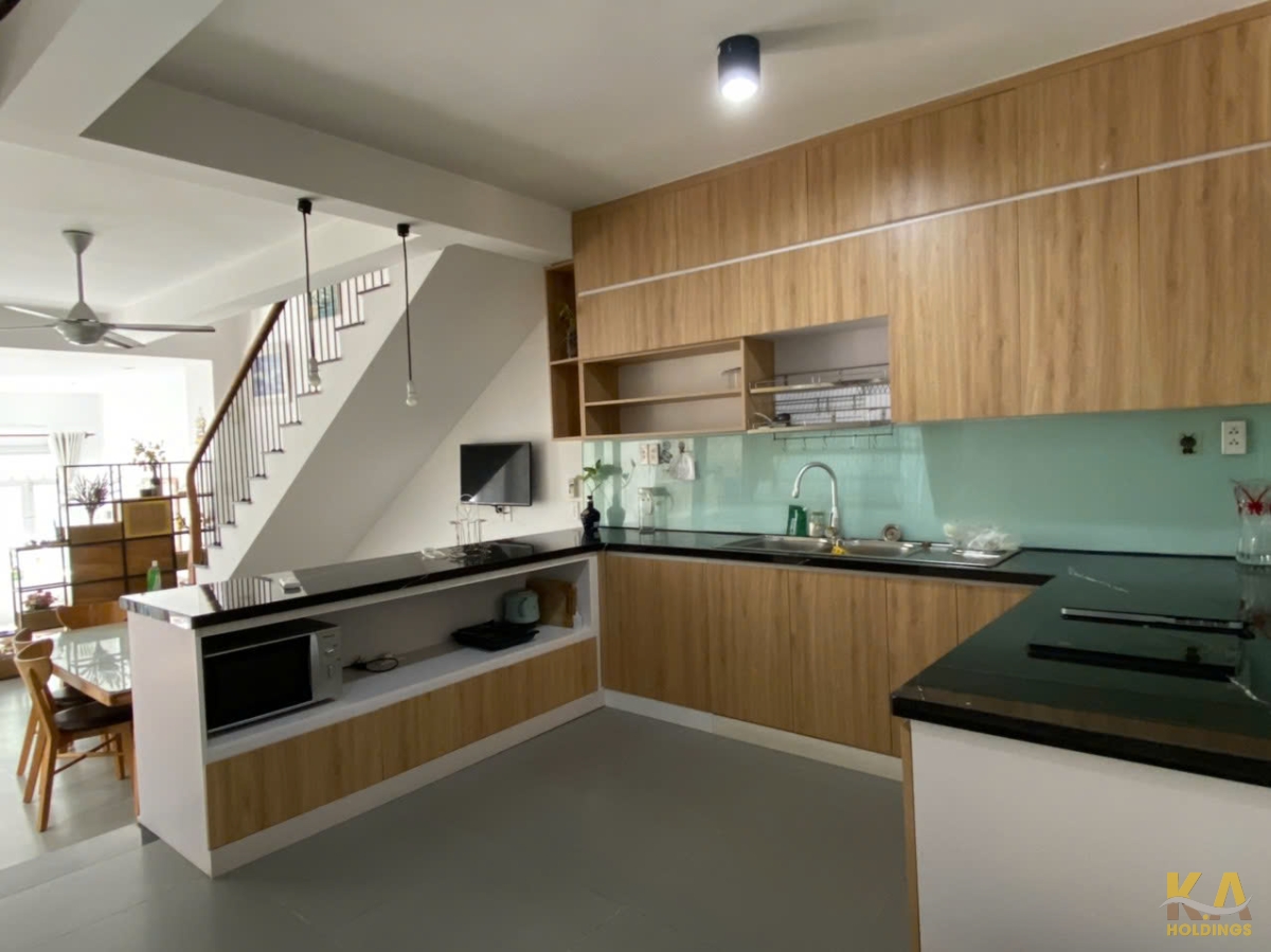 🏡 Bán Nhà 1 Trệt 2 Lầu – Hẻm Ô Tô 8m Lê Lợi, P4 – 135m² (7.5x18) –Đông Nam- Giá 11 Tỷ (TL)