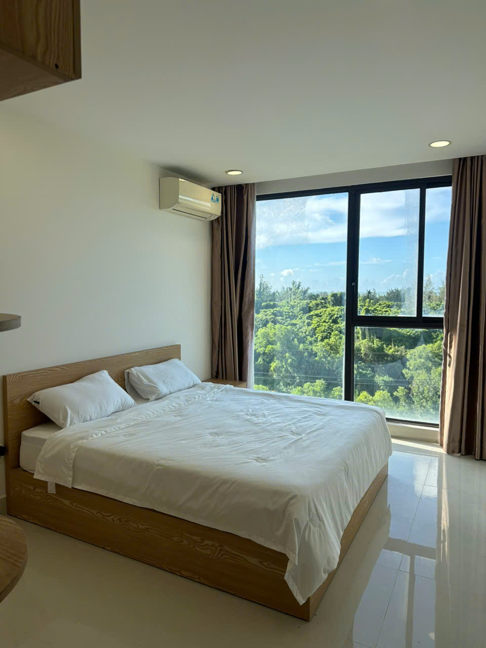 BÁN CĂN HỘ GATEWAY  VIEW 360 ĐỘ - 138M - 3PN (2WC) - NỘI THẤT ĐẸP ĐẦY ĐỦ- GIÁ 6.7 TỶ (TL)