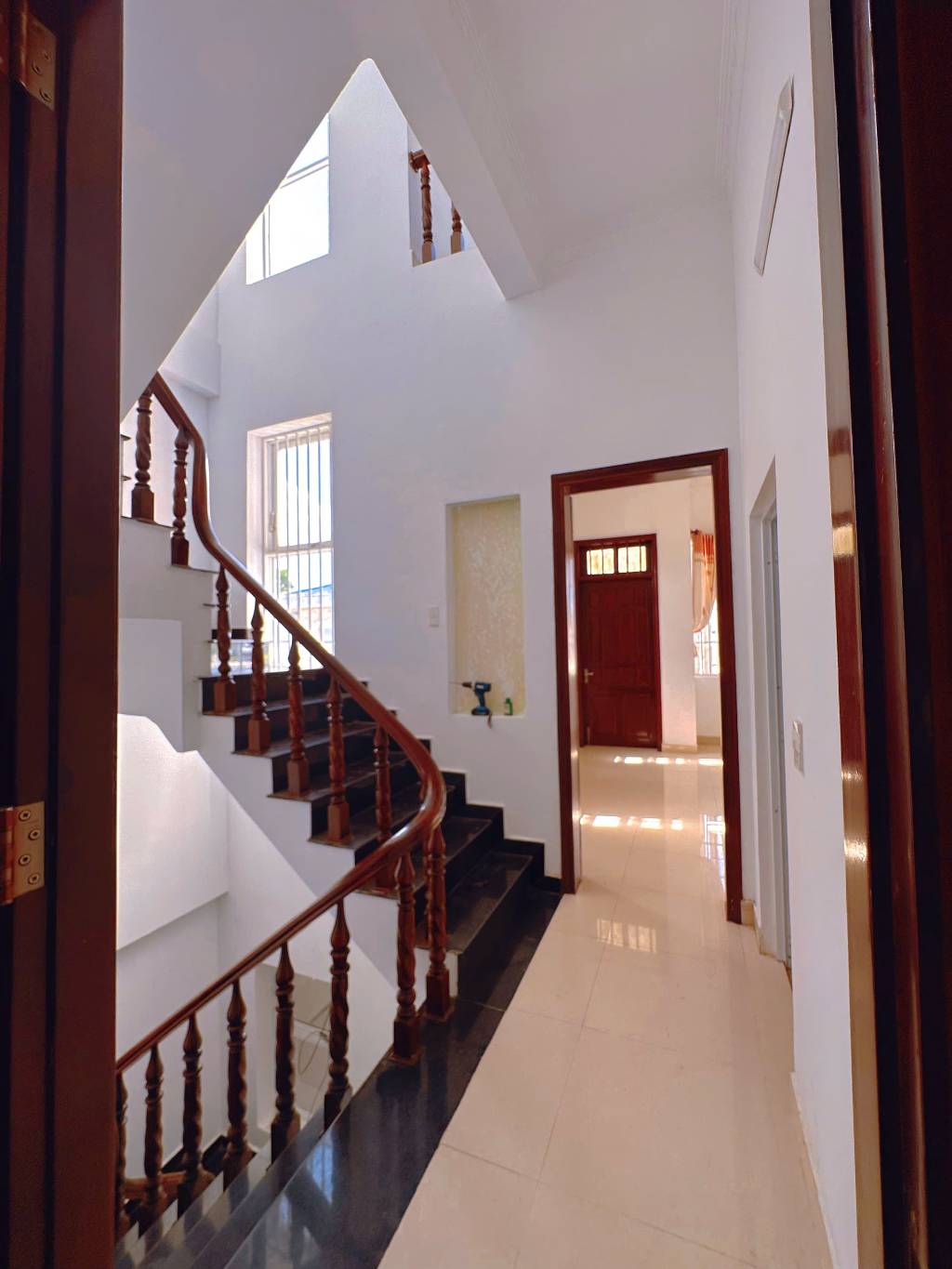 BÁN NHÀ 1 TRỆT 2 LẦU HẺM 2 Ô TÔ  1410/ ĐƯỜNG 30/4 - 66M2 - NGANG 6M - ĐN - GIÁ 4.2 TỶ