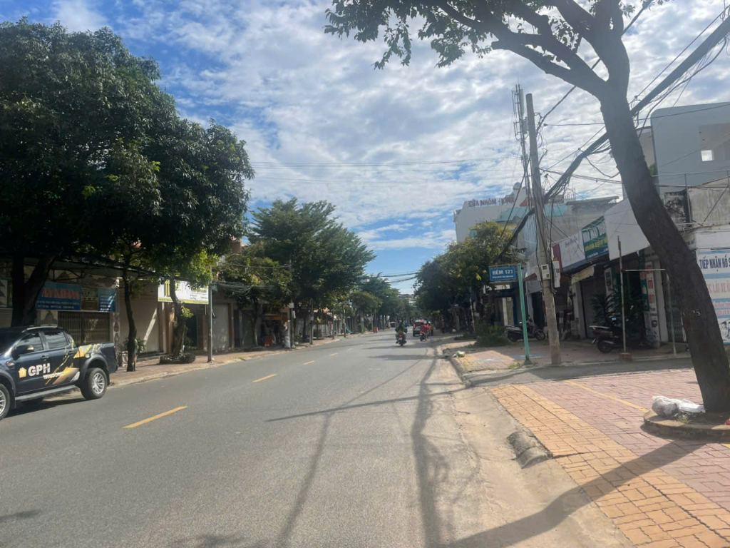 Bán nhà Mặt Tiền Huyền Trân Công Chúa - Phường 8 - Vũng Tàu. - DT: 170M  (5,8 x 25.5)M - ĐN - Giá: 18.5  Tỷ