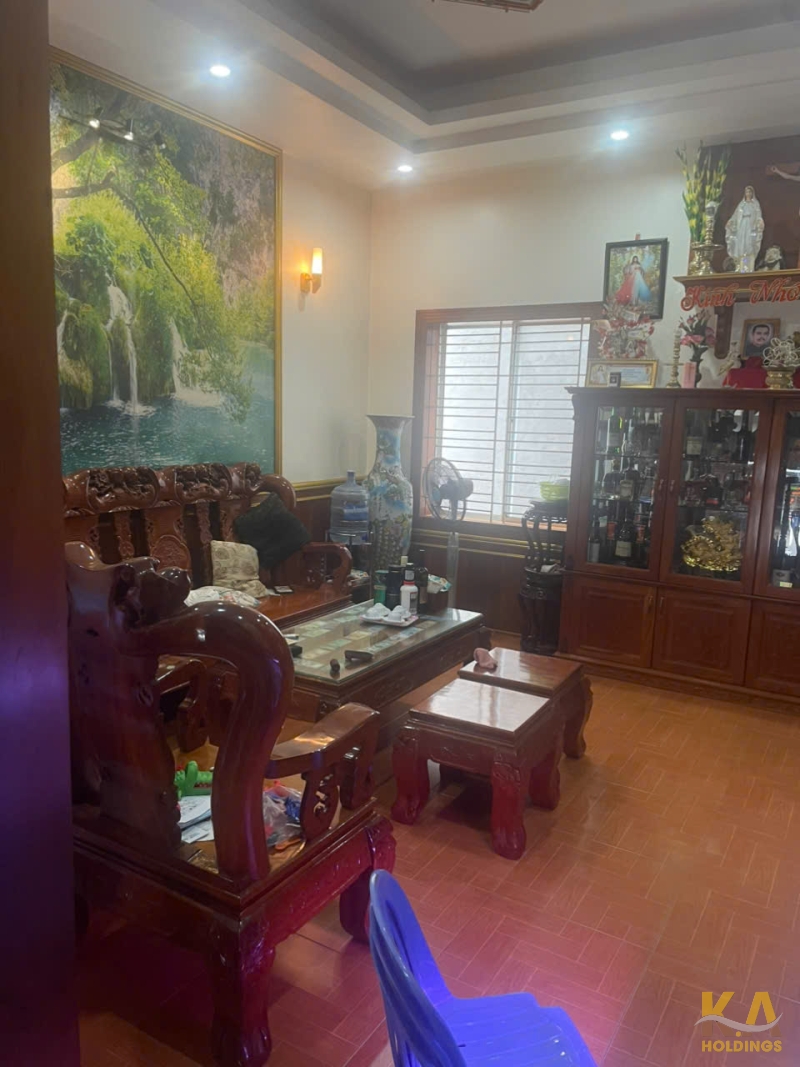 BÁN NHÀ 3 LẦU, 1 TRỆT, 1 TUM, CHỢ RẠCH DỪA(VT) - VỊ TRÍ ĐẸP - GIÁ 11 TỶ.