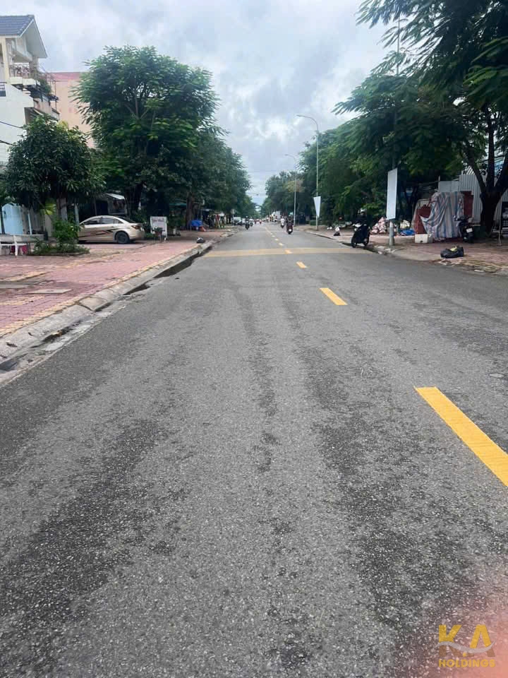 Bán gấp nhà MT Nguyễn Thiện Thuật, P.Thắng Nhất – 100m², 1 trệt 2 lầu, 3PN – Giá 8.88 tỷ TL