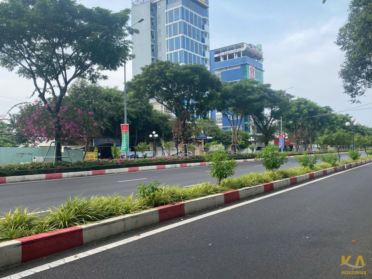 BÁN ĐẤT MT ĐƯỜNG 3/2 - 335M (15 x 22,3) - ĐÔNG NAM - ĐƯỜNG 60M - GIÁ 50,25 TỶ (CÒN TL)