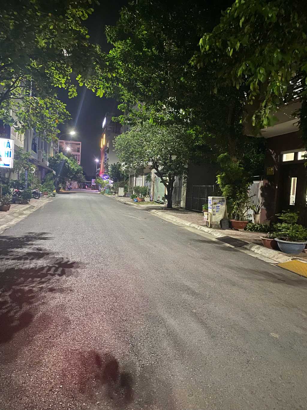 Bán nhà 1 trệt 4 lầu gần nhà sách bạch đằng, chợ rạch dừa – 84m – 5x17m – tb - thang máy - giá 8,5 tỷ