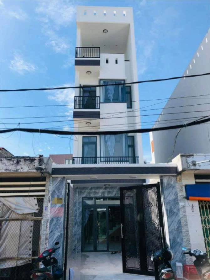 BÁN NHÀ MẶT TIỀN HẺM 1/ TRẦN BÌNH TRỌNG, P8, TP VŨNG TÀU _80M_4X20M_ĐN_GIÁ 10.7 TỶ.