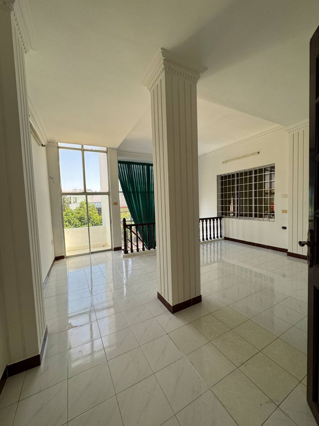 Bán Nhà 1 Trệt 4 Lầu Mặt Tiền LÊ HỒNG PHONG - Phường 7 - Vũng Tàu. - DT: 93M  (6 x 15.5)M - ĐB - Giá: 19 Tỷ TL