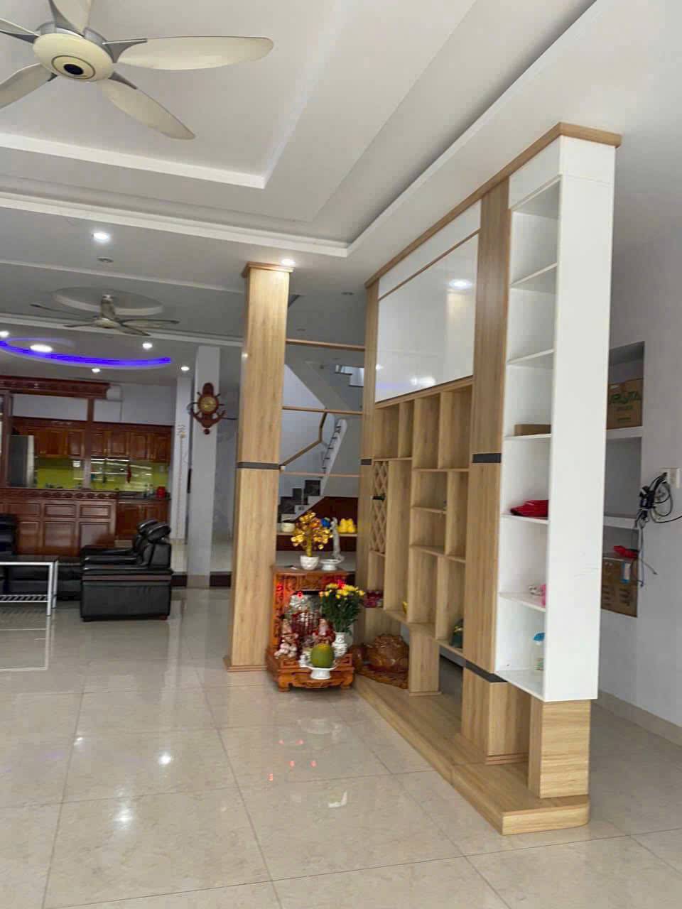 Bán Nhà MT đường 30/4, P12, TP Vũng Tàu - 102M2 (6.32x15.3)M - Giá: 13 Tỷ (TL)