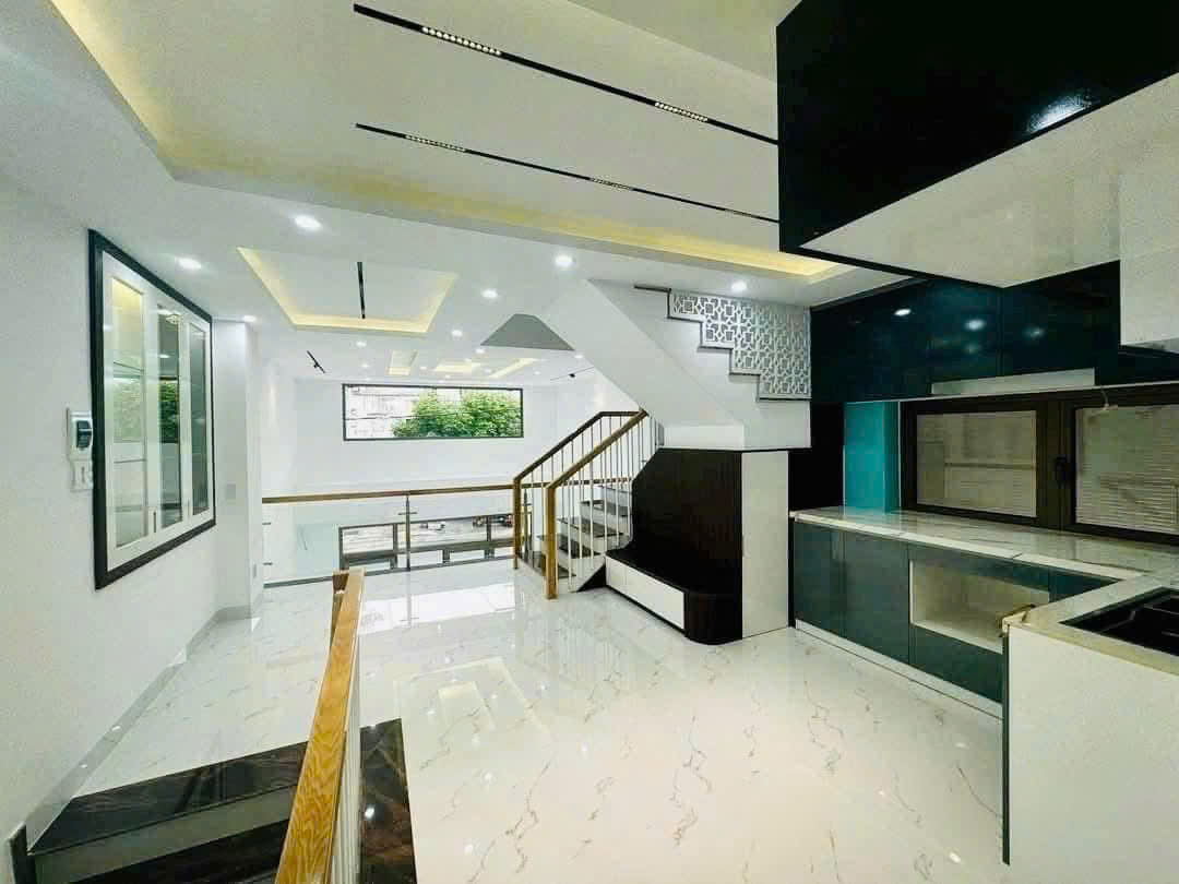 Bán nhà 1t 1l 2 lầu mt cô giang - p4 - tpvt - 55m - 5x11m - tây tt - hoàn công - giá 10,8 tỷ
