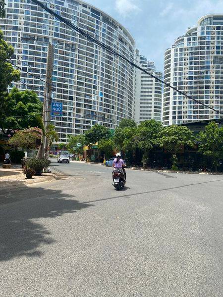 Bán Nhà Đẹp 1 trệt 2 lầu KĐT Chí Linh, P. Thắng Nhất, Vũng Tàu _ 70M_ TN_ Giá 8,1Tỷ