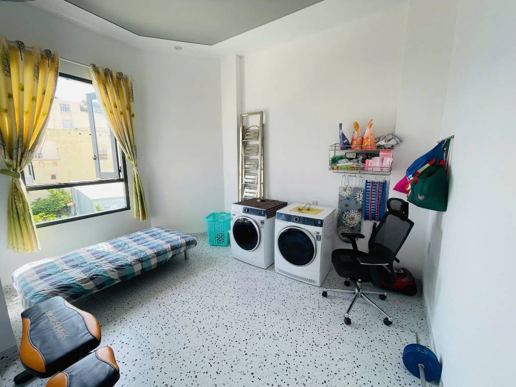 BÁN NHÀ GÓC 2 MẶT TIỀN – TRIỆU VIỆT VƯƠNG, P4, VŨNG TÀU  66M2 (8,5X7,7)M - DN - Giá 6.8 tỷ