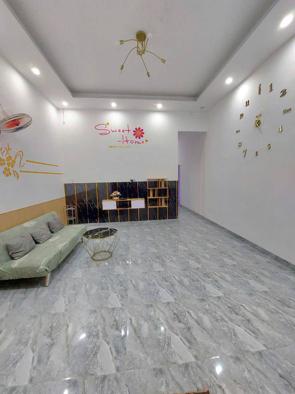 BÁN NHÀ 1 TRỆT 1 LẦU HẺM HOÀNG HOA THÁM – 82M – 5,5x15,5M – TB - GIÁ 5,7 TỶ