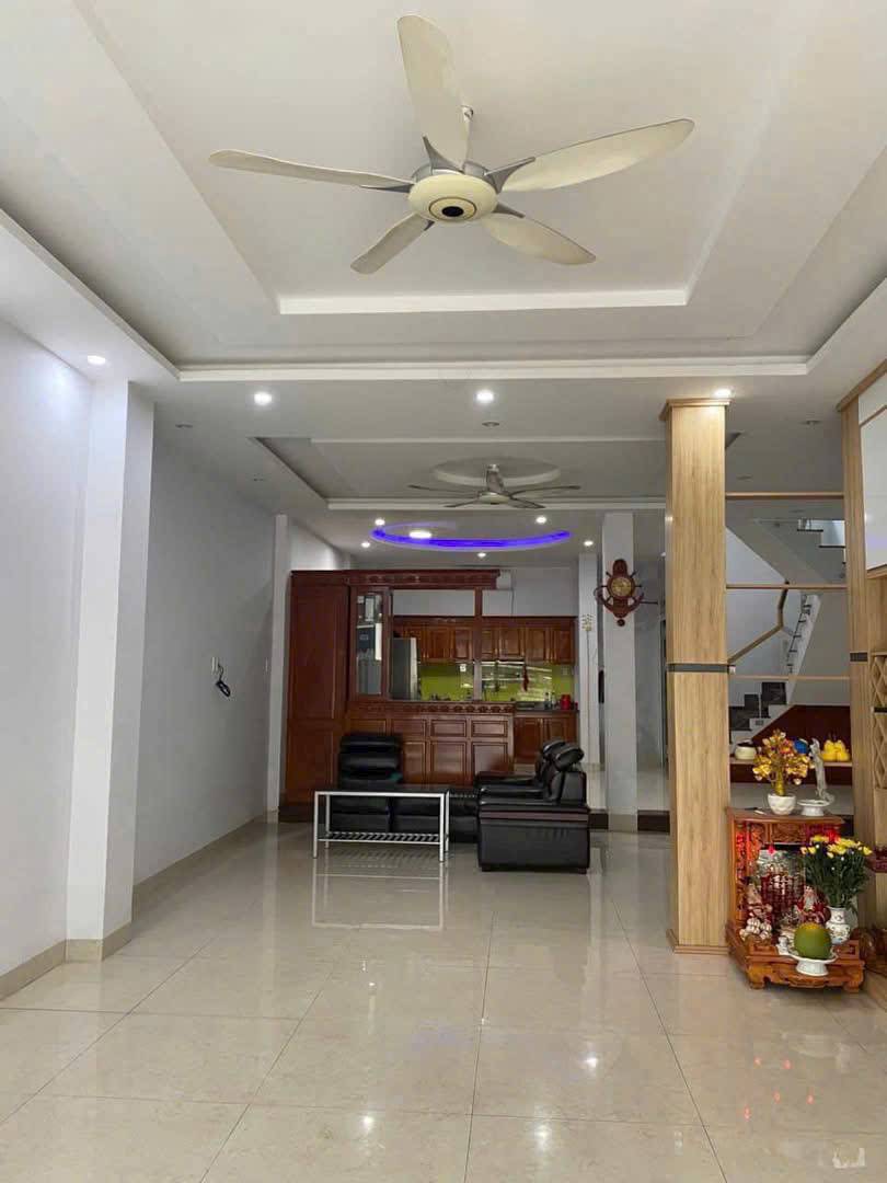 Bán Nhà MT đường 30/4, P12, TP Vũng Tàu - 102M2 (6.32x15.3)M - Giá: 13 Tỷ (TL)