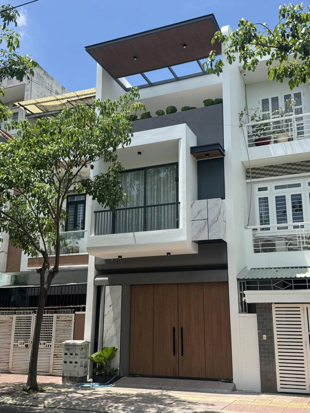 Bán Nhà 1 Trệt 2 Lầu Đường Nguyễn Thị Minh Khai, P. Tam Thắng, Vũng Tàu - 85M2  KT(5 x 17)M - TB- Giá: 12.5 Tỷ