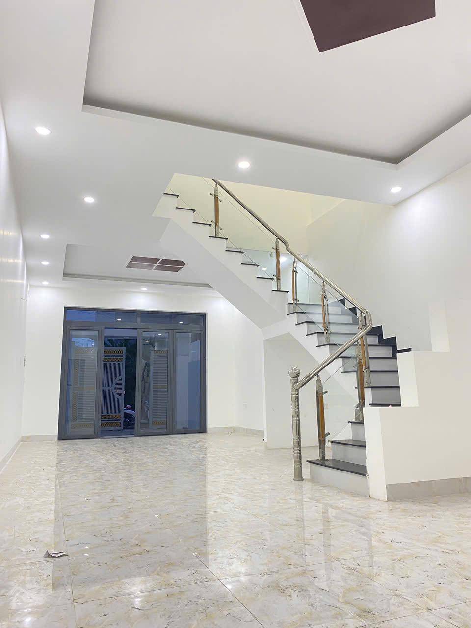 Bán Nhà 167/ Lưu Chí HIếu , P. Thắng Nhất - 88.4M2 (5x18.1)M - TB- Giá: 5 Tỷ