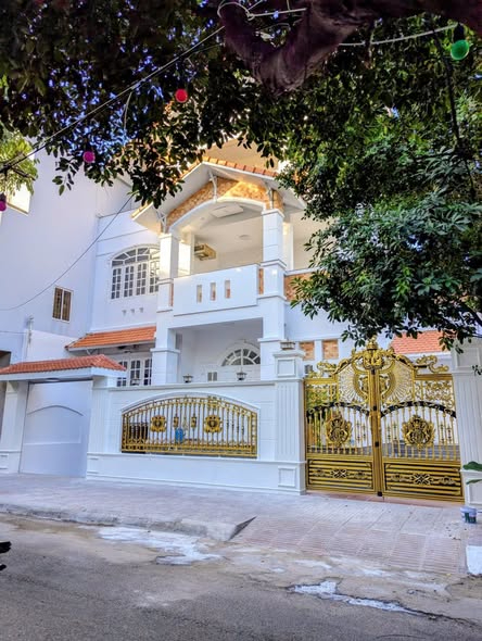 CHO THUÊ BIỆT THỰ 1 TRỆT 2 LẦU KHU ĐÔ THỊ CHÍ LINH – VŨNG TÀU - GIÁ 30 TRIỆU