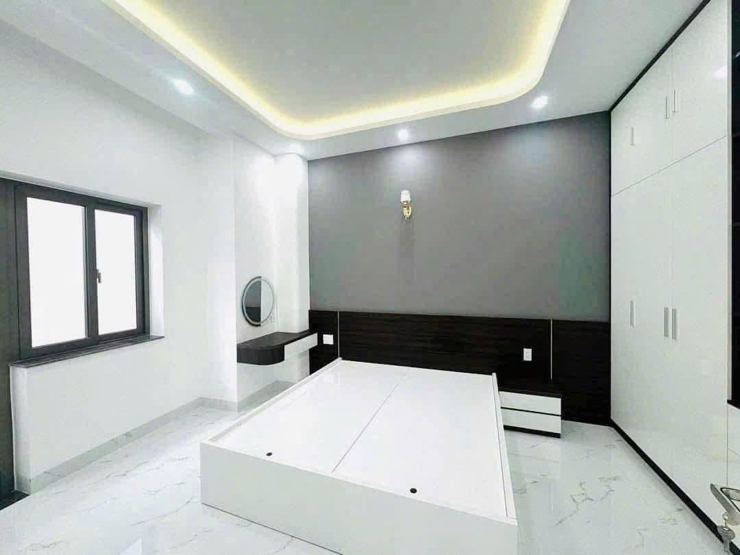 Bán nhà 1t 1l 2 lầu mt cô giang - p4 - tpvt - 55m - 5x11m - tây tt - hoàn công - giá 10,8 tỷ