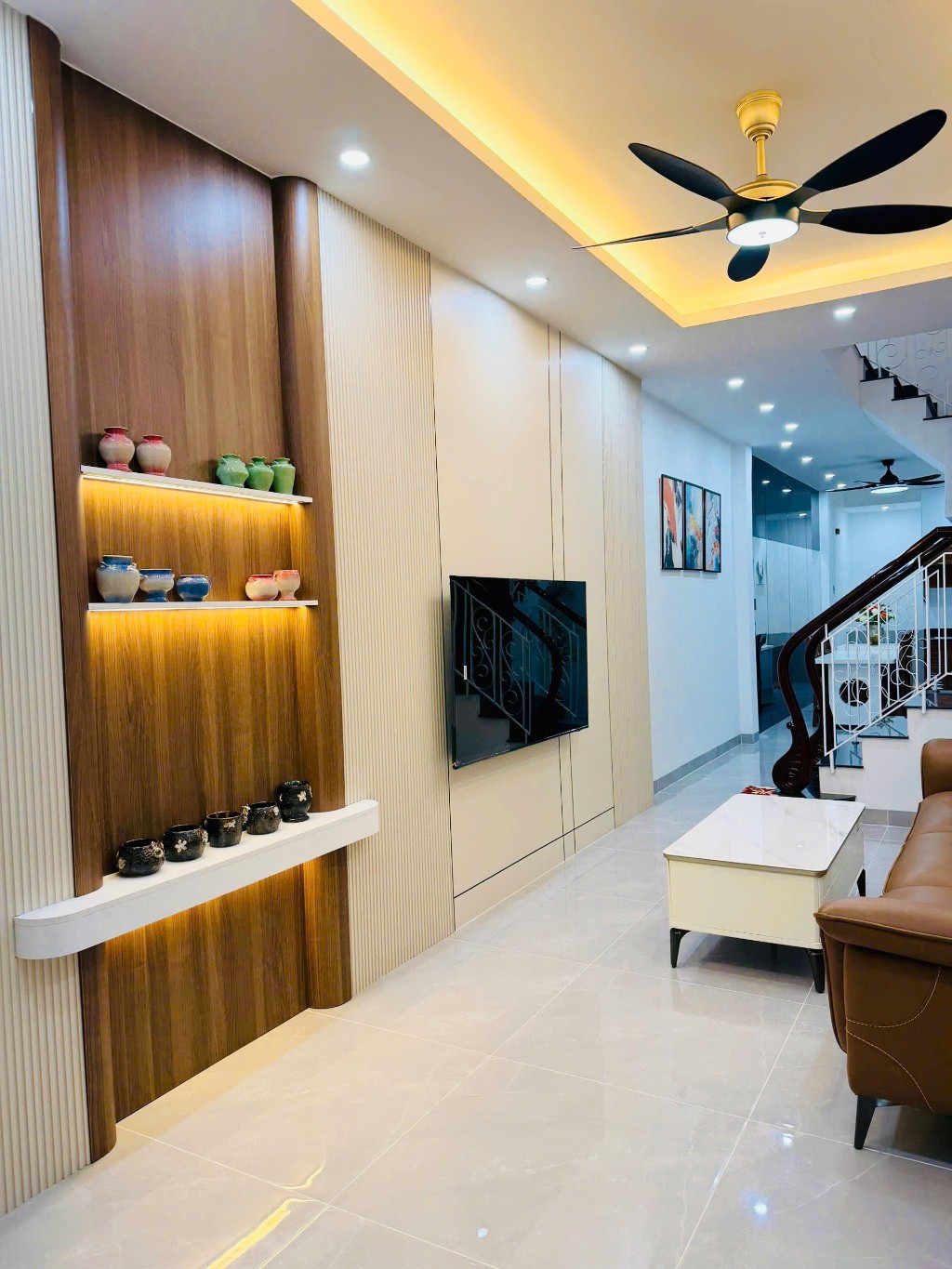 BÁN NHÀ 1 TRỆT 2 LẦU MẶT TIỀN ĐƯỜNG HÀN MẠC TỬ - P.7 - ĐƯỜNG RỘNG 8M - 71M - TÂY NAM - GIÁ 10,8 TỶ (TL)