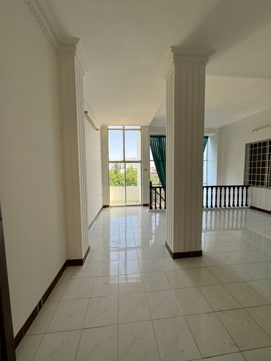 Bán Nhà 1 Trệt 4 Lầu Mặt Tiền LÊ HỒNG PHONG - Phường 7 - Vũng Tàu. - DT: 93M  (6 x 15.5)M - ĐB - Giá: 19 Tỷ TL