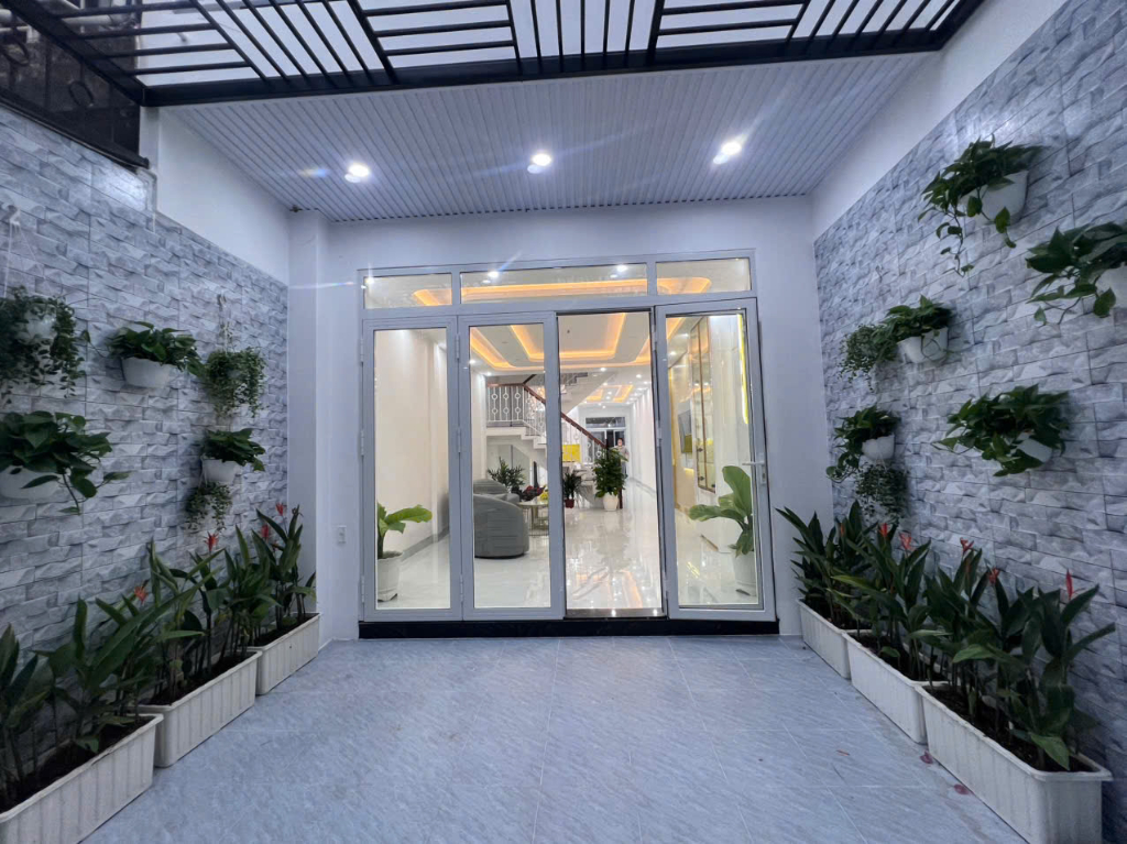 CHO THUÊ NHÀ MẶT TIỀN NGUYỄN THIỆN THUẬT – P. THẮNG NHẤT, VŨNG TÀU - GIÁ 14 TRIỆU/THÁNG