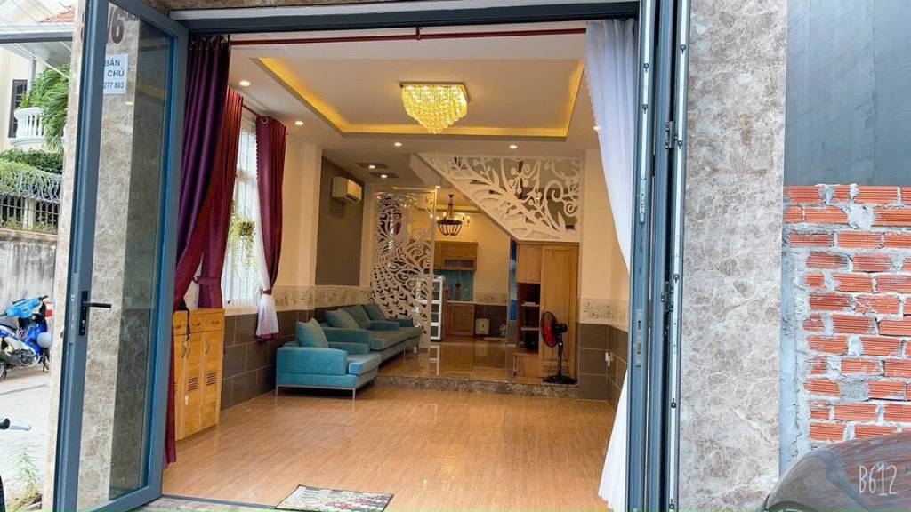 Bán Nhà (Căn Góc) 1 Trệt 2 Lầu hẻm 8M ÔTô HTCC, Phường 8,  Vũng Tàu - 82M2 (6.1x14.3)M - TN- Giá: 7,5 Tỷ