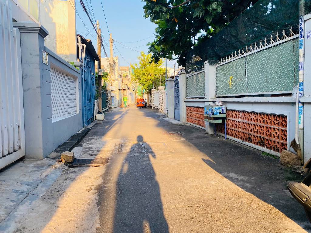 BÁN NHÀ MT PHẠM CỰ LẠNG, P. RẠCH DỪA, TPVT - 192M - THỔ CƯ- 11x20M - ĐN - GIÁ 5 TỶ