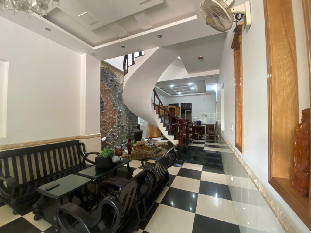 CHO THUÊ NHÀ 1 TRỆT 2 LẦU MẶT TIỀN  KĐT CHÍ LINH - 72M (4,5x16) - GIÁ 12 TRIỆU/ THÁNG