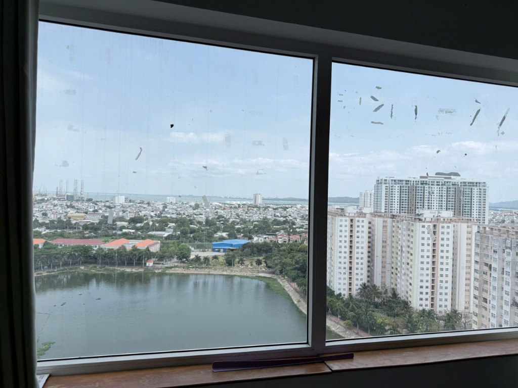BÁN CĂN HỘ PHOENIX  - TẦNG CAO - 52M - ĐÔNG NAM - VIEW HỒ - GIÁ 2.35 TỶ (TL)