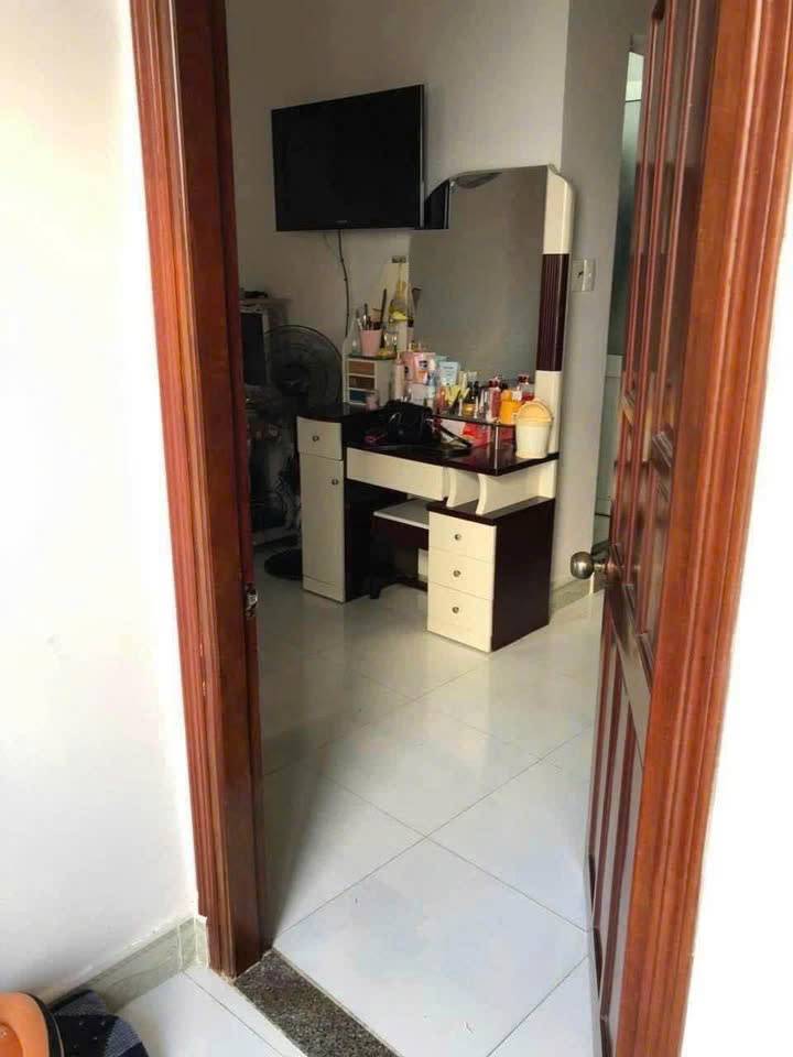 BÁN NHÀ 1 TRỆT 3 LẦU ĐƯỜNG CÔ GIANG - P4 - S= 40.4M - CHỈ 4,25 TỶ