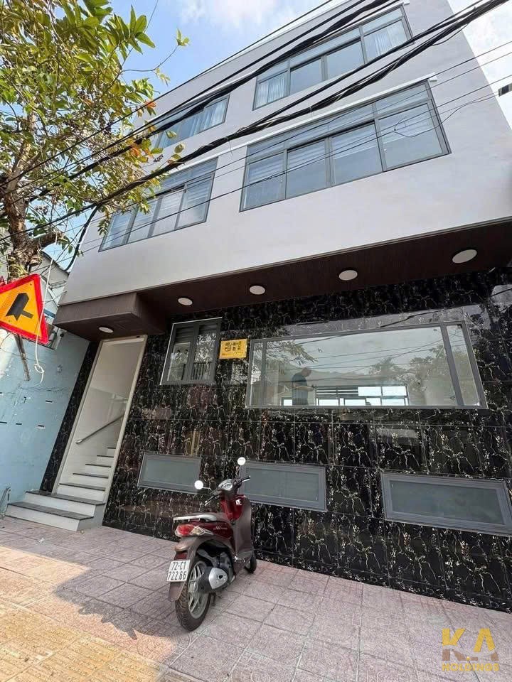 BÁN NHÀ 1 TRỆT 3 LẦU TN MẶT TIỀN TRẦN PHÚ, PHƯỜNG 5, TP VŨNG TÀU_70M_ 9X8M _ TN_G.IÁ 9.75 TỶ