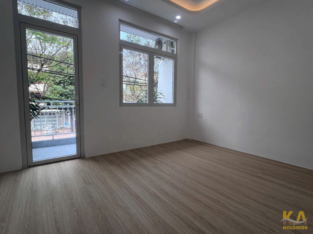 Bán gấp nhà MT Nguyễn Thiện Thuật, P.Thắng Nhất – 86M, 1 trệt 2 lầu, 3PN – Giá 9.8 tỷ TL