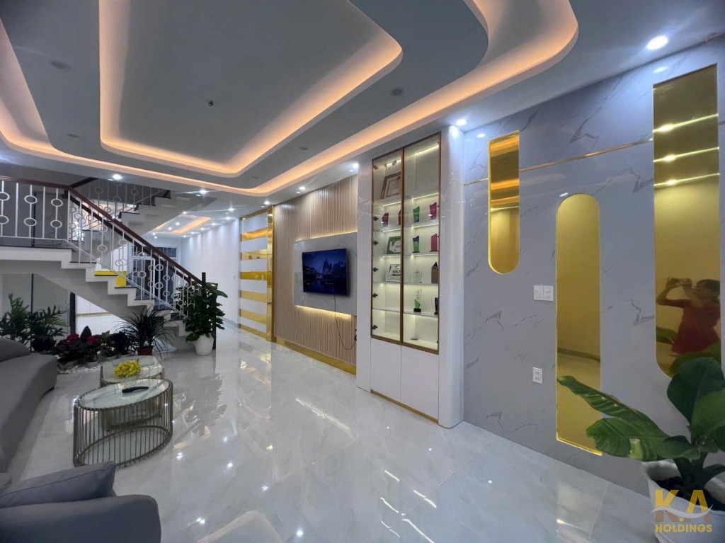 Bán gấp nhà MT Nguyễn Thiện Thuật, P.Thắng Nhất – 86M, 1 trệt 2 lầu, 3PN – Giá 9.8 tỷ TL