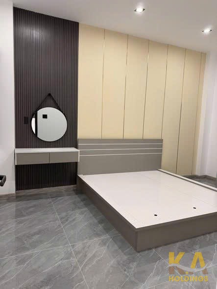 BÁN NHÀ MỚI 1 TRỆT 1 LẦU TRẦN BÌNH TRỌNG - P. VŨNG TÀU - HẺM OTO - SÂN ĐẬU XE HƠI - 100M - ĐÔNG NAM - GIÁ 7,5 TỶ (TL)