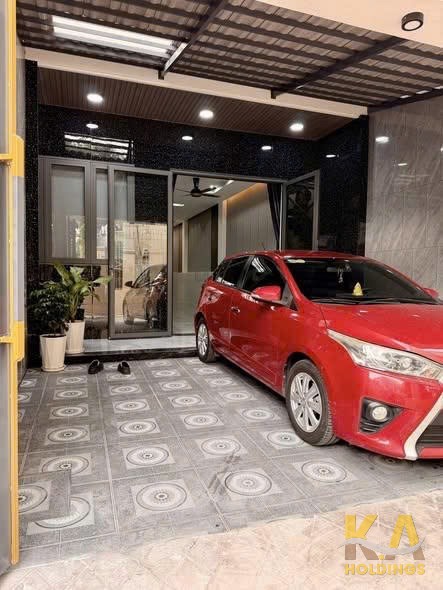 BÁN NHÀ MỚI 1 TRỆT 1 LẦU TRẦN BÌNH TRỌNG - P. VŨNG TÀU - HẺM OTO - SÂN ĐẬU XE HƠI - 100M - ĐÔNG NAM - GIÁ 7,5 TỶ (TL)