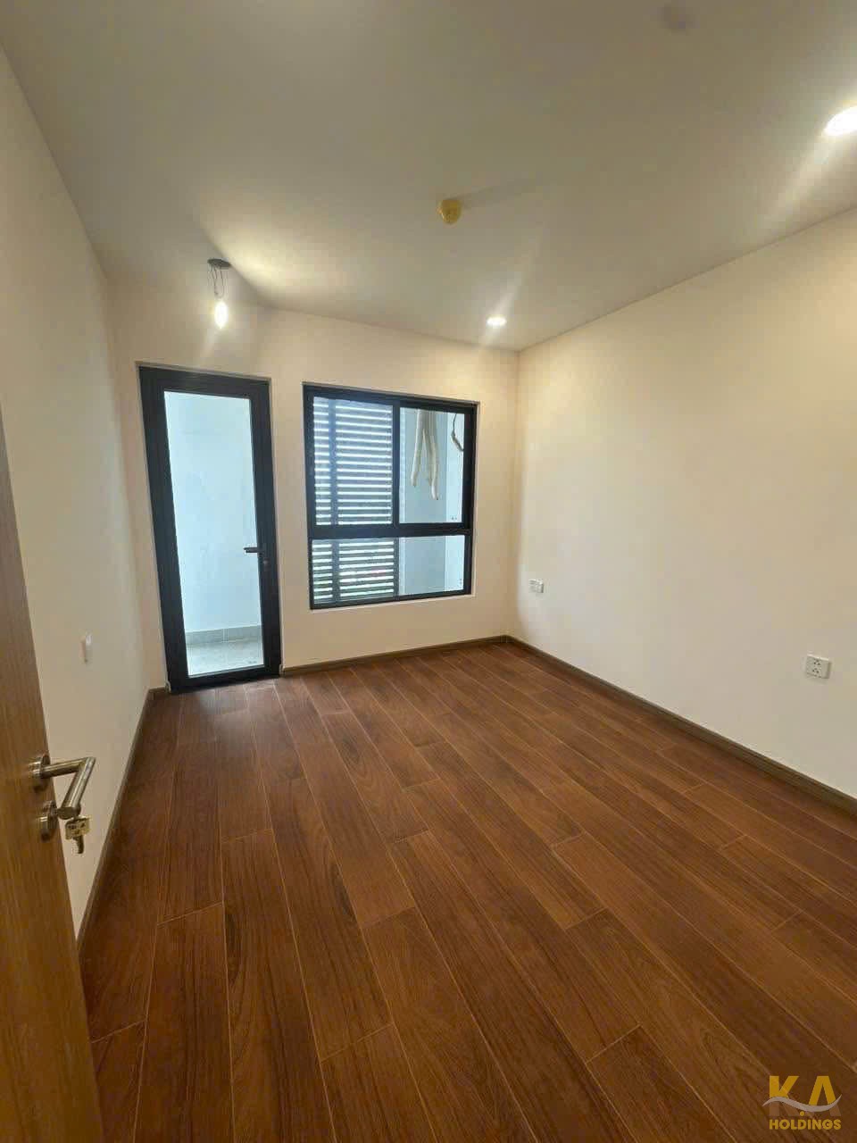 BÁN CĂN HỘ CENTREE POINT - 76M - 2PN 2WC - TẦNG TRUNG -  NỘI THẤT CĐT - GIÁ 4,1 TỶ