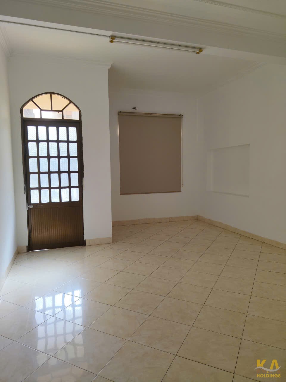 CHO THUÊ NHÀ TẦNG 1 & 2 KHU ĐÔ THỊ CHÍ LINH – DIỆN TÍCH TỔNG 280M²,NGANG 9.GIÁ 16 TRIỆU