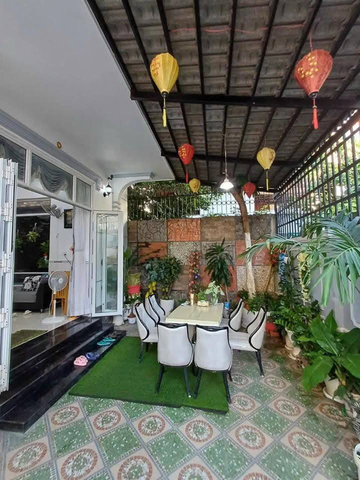 BÁN BIỆT THỰ HẺM ÔTÔ ĐƯỜNG PHAN CHU TRINH, P2, 148M (10,22 x 15,7) - ĐÔNG NAM - GIÁ 13,9 TỶ
