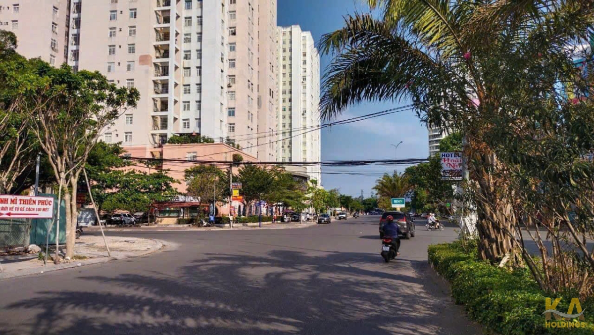 BÁN ĐẤT KĐT CHÍ LINH - ĐANG CHO THUÊ 30TR/THÁNG - TRỤC CHÍNH - ĐƯỜNG 13M - 355M - HƯỚNG TÂY - GIÁ 39 TỶ