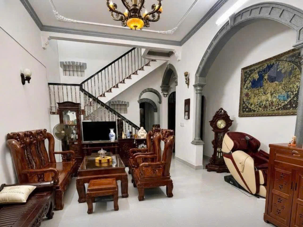 NHÀ CHÍNH CHỦ KHU CHỢ CÔ GIANG 142M2(5.4X25 ) FULL THỔ CƯ .KẾT CẤU ( 1 TRỆT- 1 LẦU) 3  P.NGỦ+3WC. GIÁ 16 TỶ