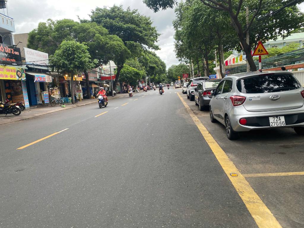 Bán Nhà Mặt Tiền Lê Văn Lộc - Thắng Nhì - TP Vũng Tàu - 75M2 (5.58x13)M - Cho Thuê - ĐB- Giá: 12 Tỷ
