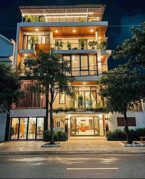 BÁN BIỆT THỰ  1 TRỆT 2 LẦU ÔNG ÍCH KHIÊM - 210M (14x15) - GARA OTO & THANG MÁY - TÂY BẮC & ĐÔNG NAM - ĐƯỜNG 17M - GIÁ 27 TỶ (TL)